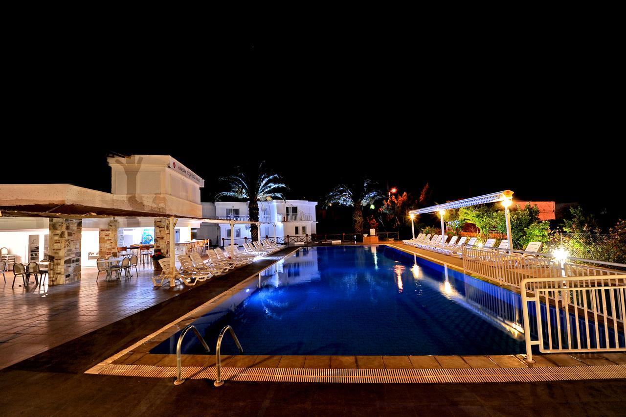 Hanedan Flora Apart Hotel Foça Exterior foto